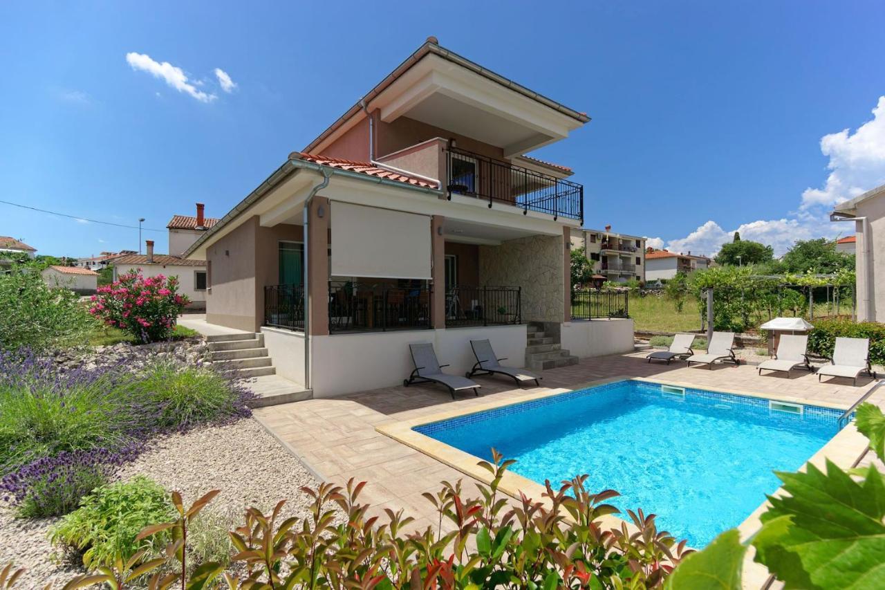 Villa Nerium Malinska Εξωτερικό φωτογραφία