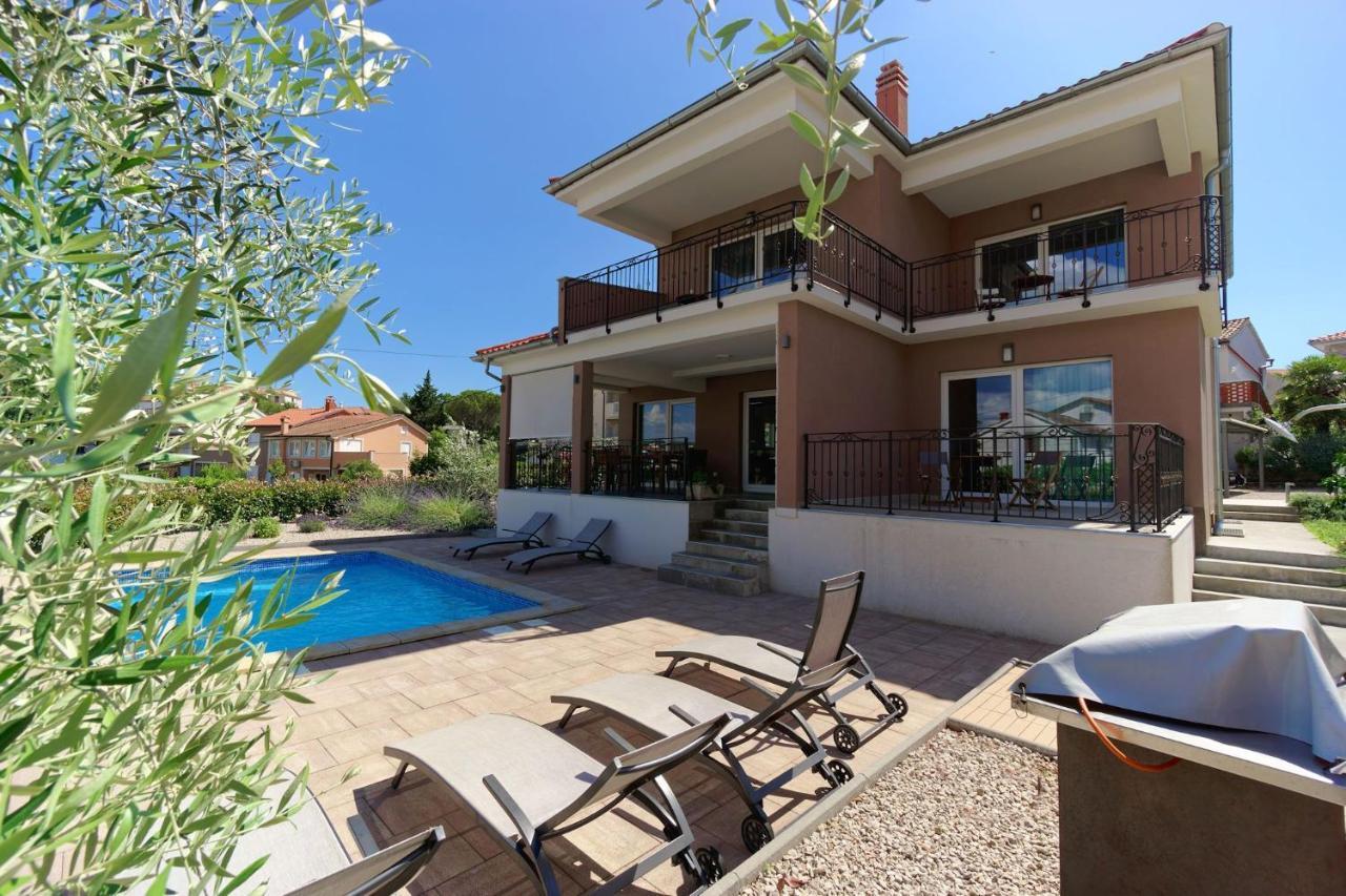 Villa Nerium Malinska Εξωτερικό φωτογραφία