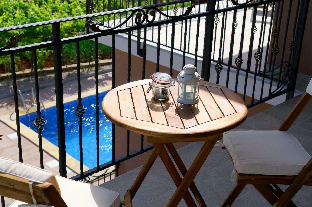 Villa Nerium Malinska Εξωτερικό φωτογραφία